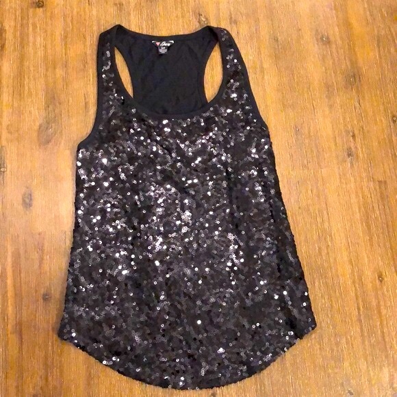 GUESS Black Sequin Top - Picture 3 of 13